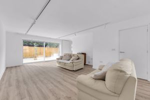 Photo 33- click for photo gallery